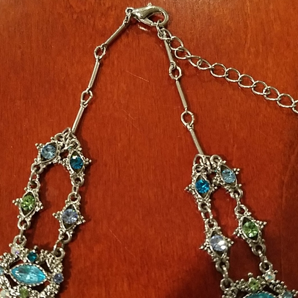 Turquoise crystal choker - Picture 3 of 4